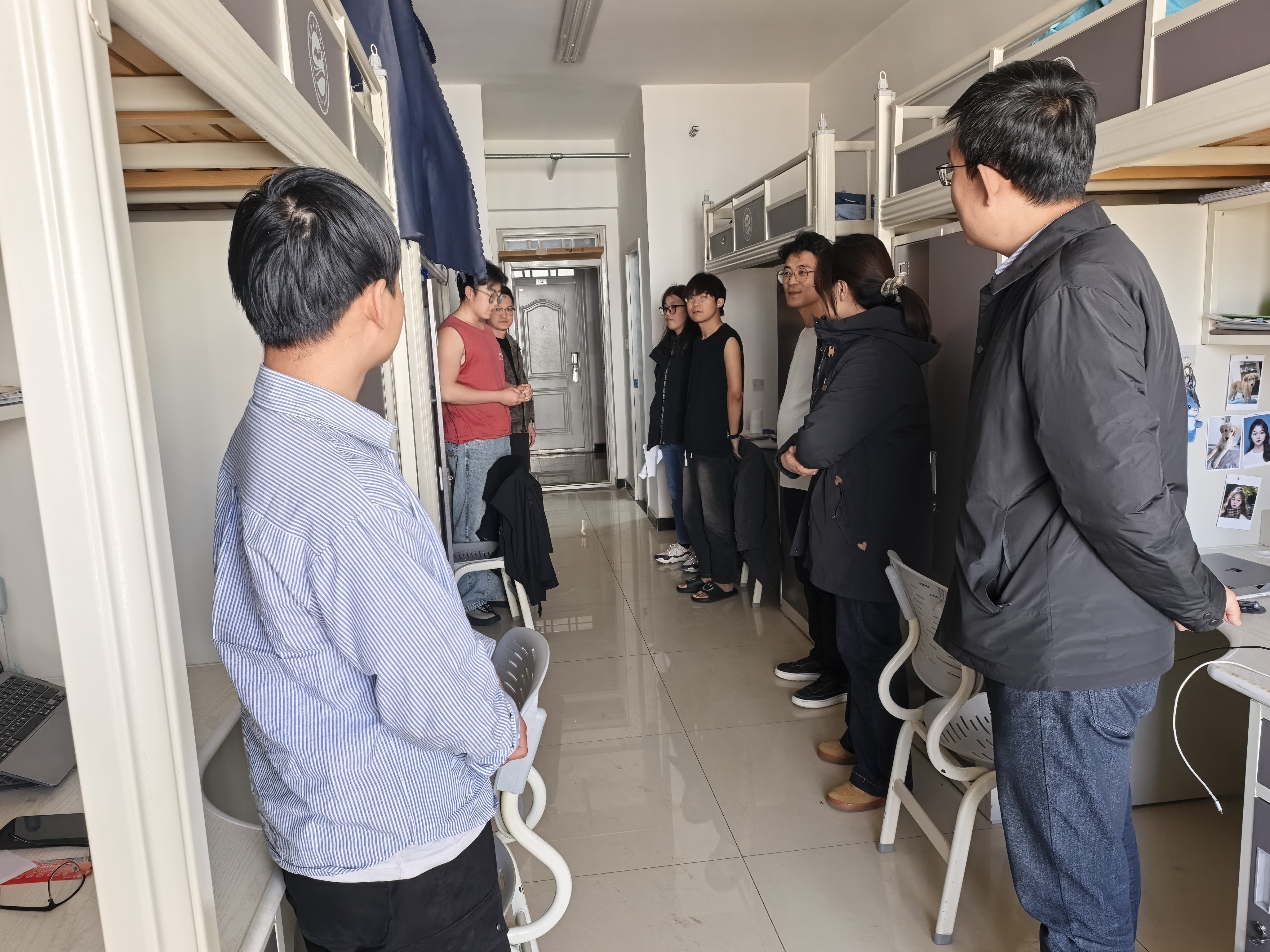 材料工程学院开展2026年春季学期元宵节走访慰问活动